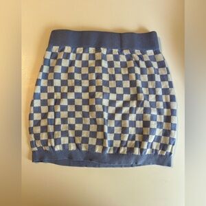 Checkered pattern skirt